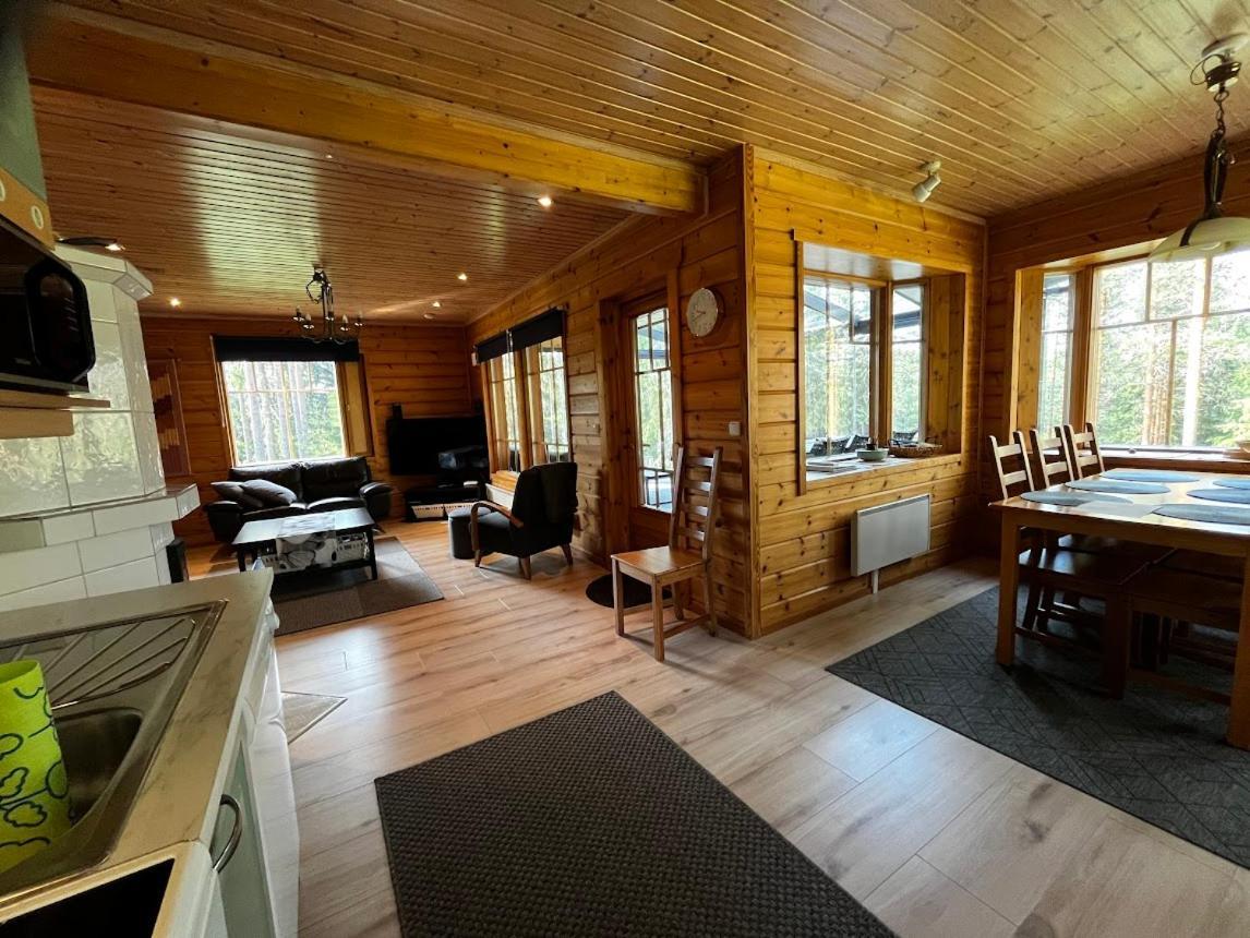 Keskikosken Lomamoekit Venajanjarvi Exterior foto
